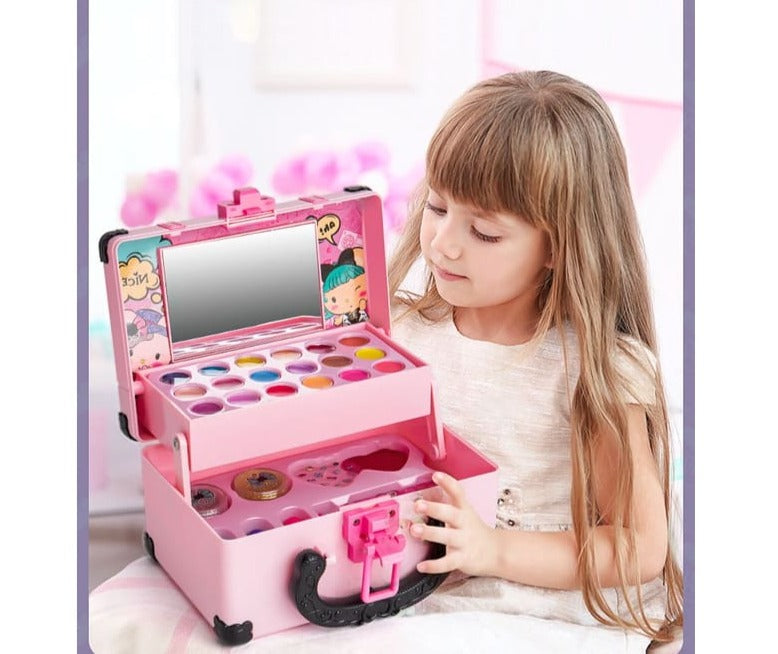 KiddoGlam Mini Makeup Set: Beauty for Little Stars