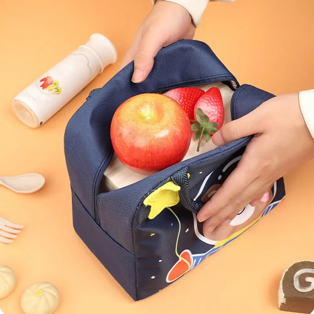 3D Cartoon Kids Lunch Bag: Keep Your Kids' Snacks Fresh and Fun